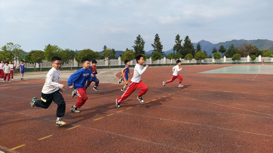 靖州：开展中小学生体质健康调研 推动阳光体育运动发展