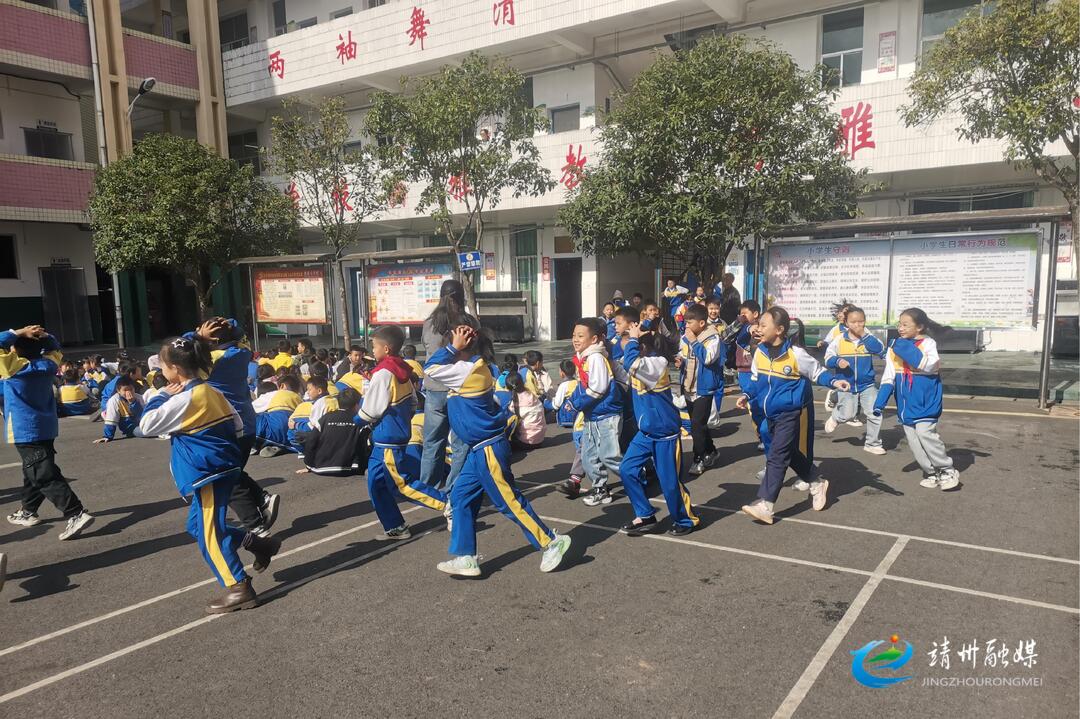 飞山小学：安全意识警于心 消防演练备于行