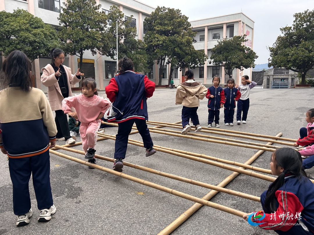 土桥小学：多彩社团  助力“双减”