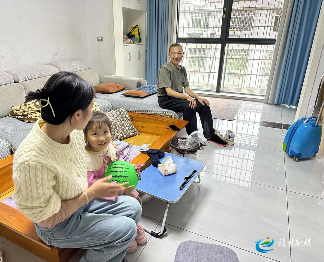 靖州二幼开展“以访润心 与家携手”家访活动