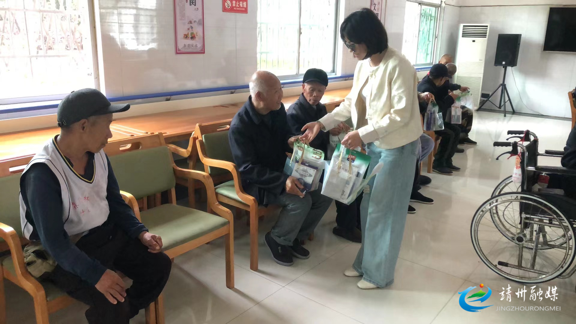 靖州：爱心企业端午送暖传温情
