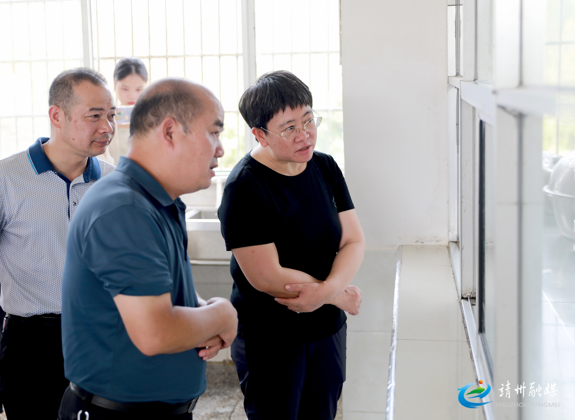 黄忆钢：全面梳理解决问题 确保整改工作有力有效推进