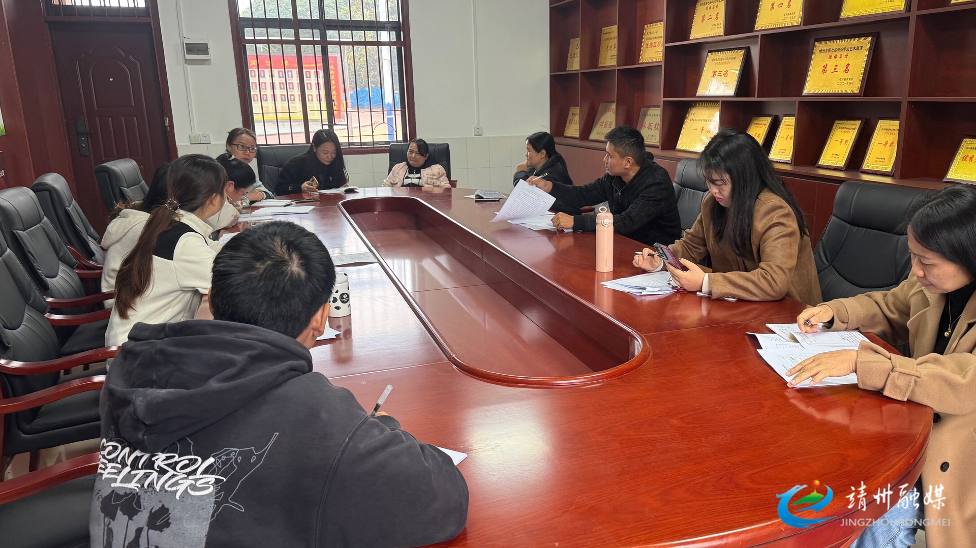 艮山口小学：开展党员教师示范课活动