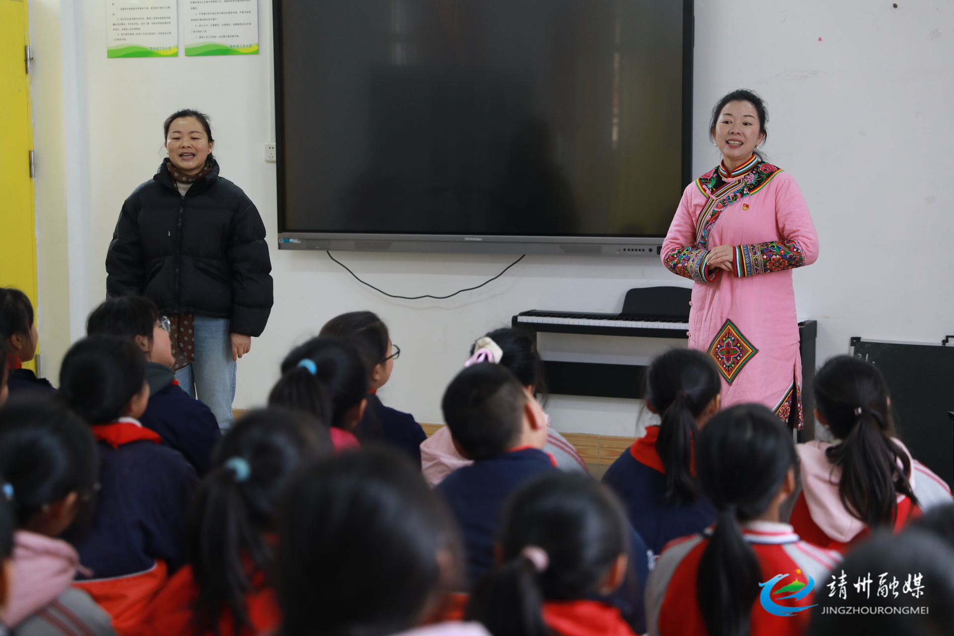 【委员风采】吴凤椿：深耕教育传文脉 履职为民写答卷