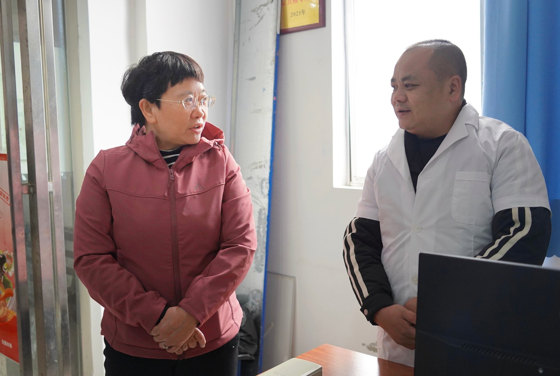 黄忆钢：守牢底线 聚力攻坚 坚决打好打赢过渡期收官战