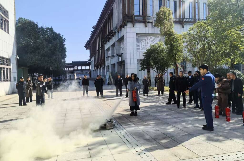 【安全守底行动】靖州：开展文物消防培训及实操演练 筑牢文物安全屏障