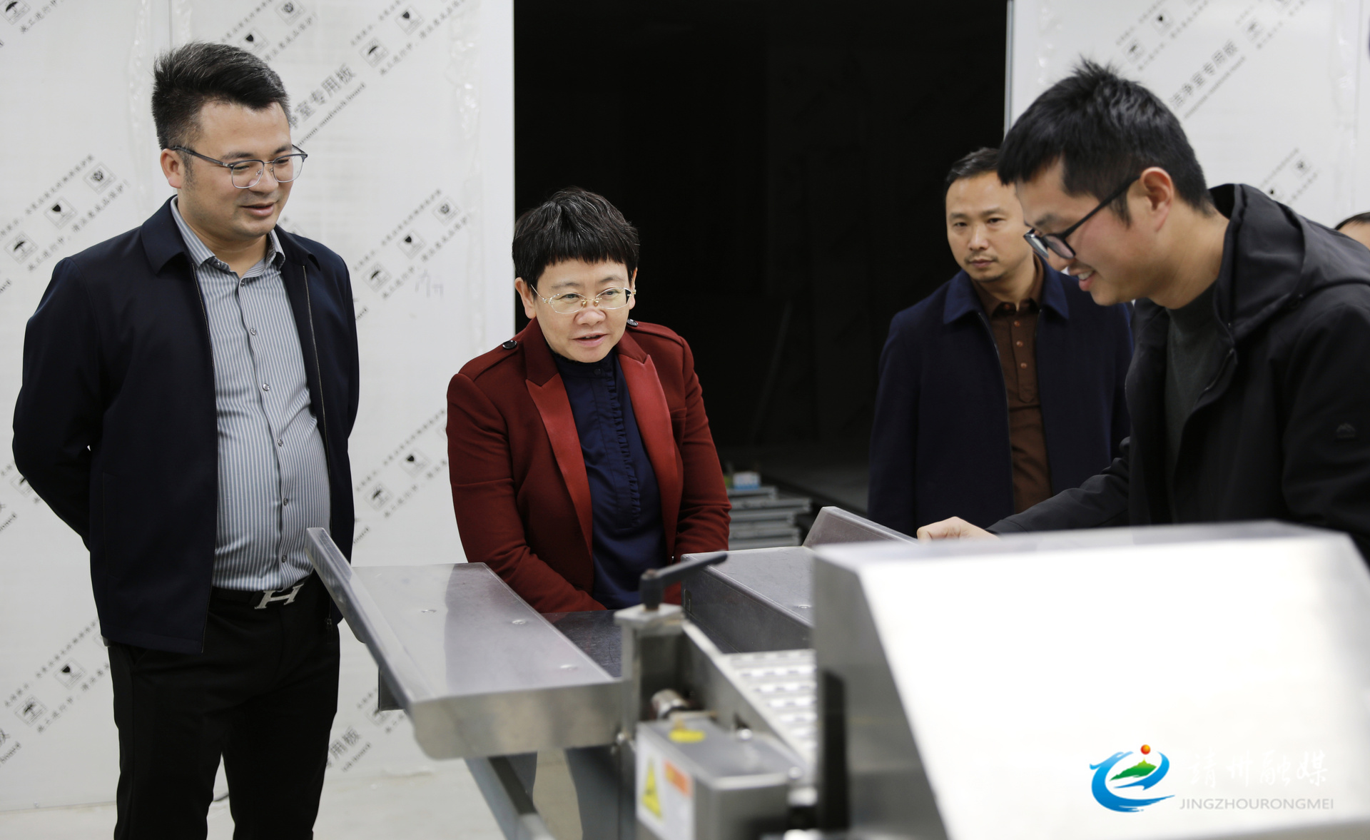 黄忆钢：强化要素保障 优化服务举措 加快项目建设进度