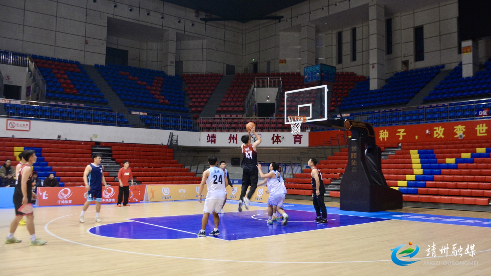 靖州男篮：携家乡底气冲刺“怀BA”