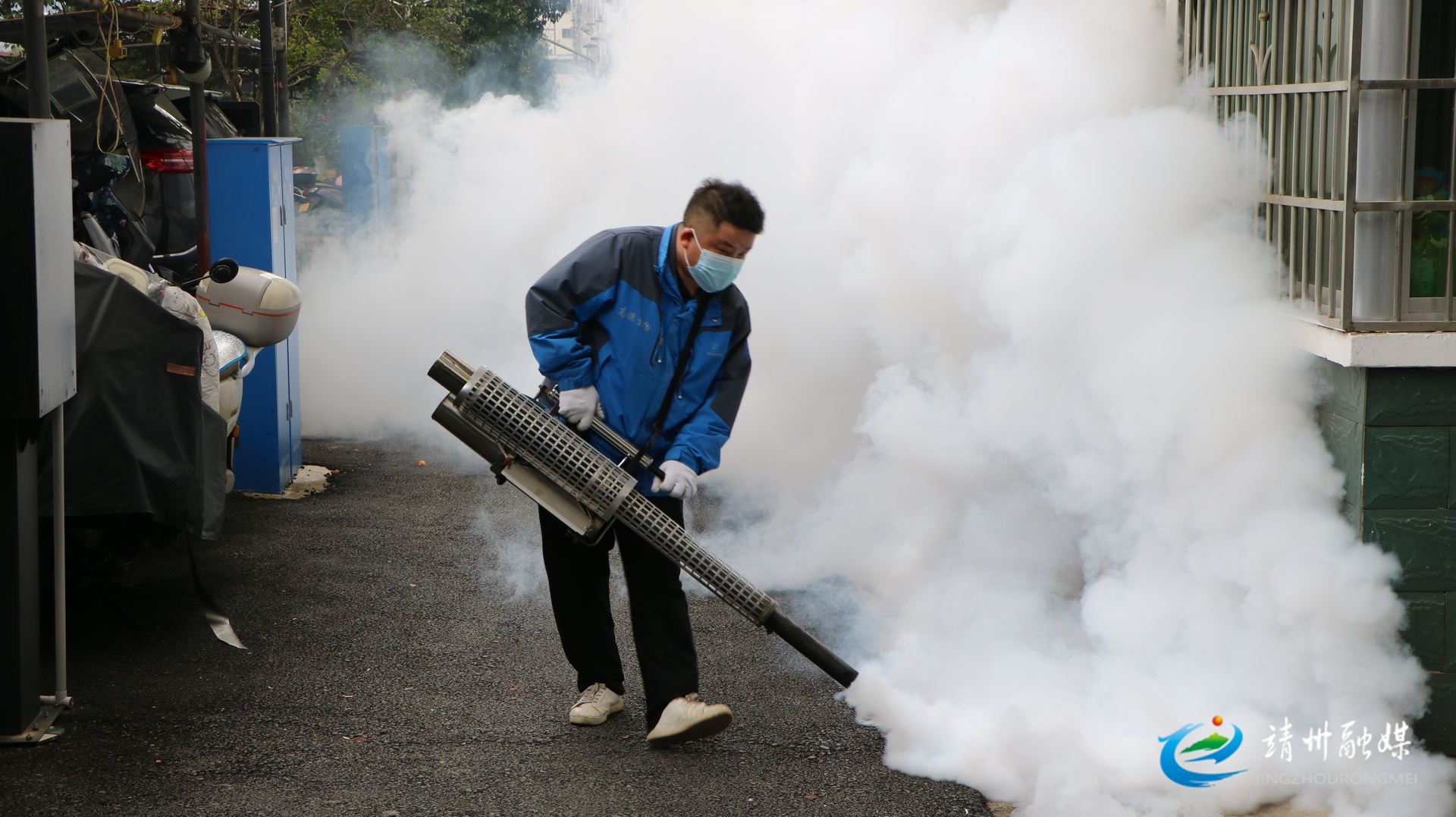 靖州开展越冬蚊虫消杀工作 织密全民健康防护网