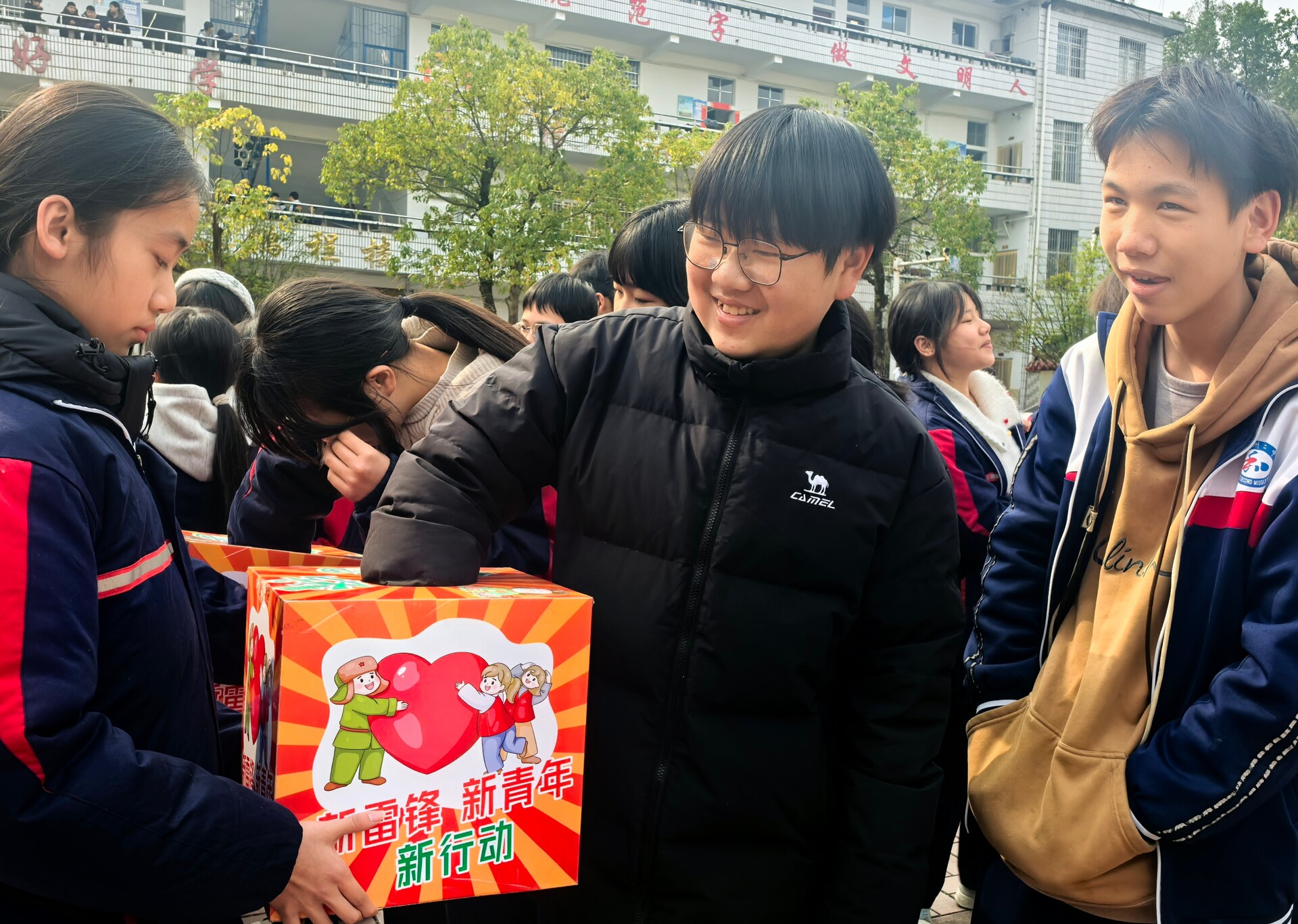 【新时代文明实践】靖州启动青少年学雷锋主题活动 创新形式传扬雷锋精神