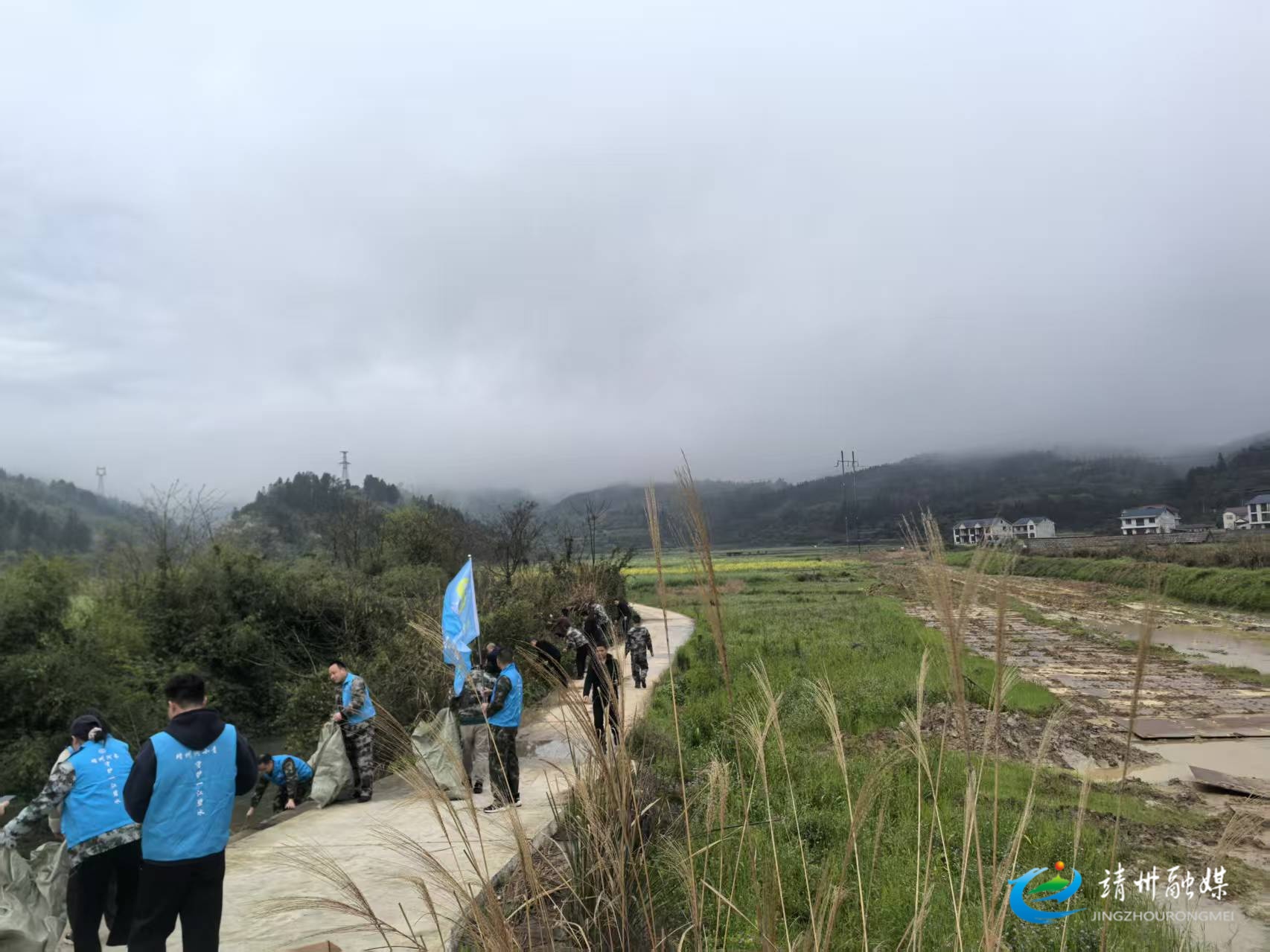 靖州：开展“守护家乡河流”巡护净滩活动