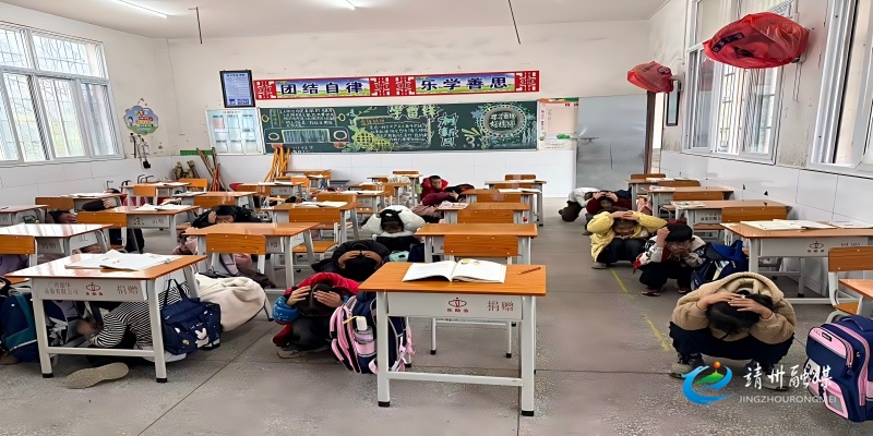 靖州：多校开展安全主题活动 筑牢校园安全防线