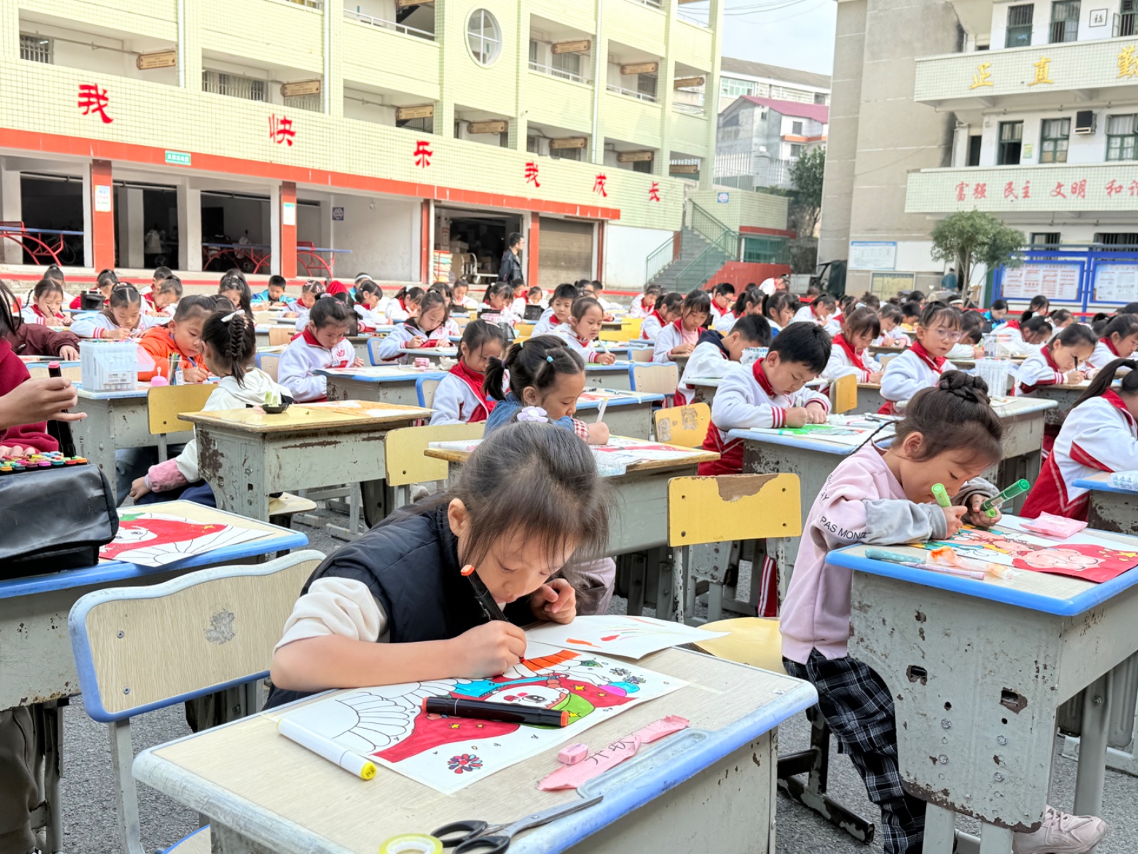 靖州：“双减”赋能 美育之花绚丽绽放