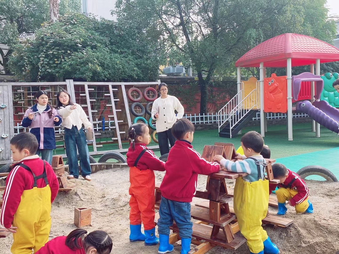 县三幼：党建引领童心向党 沙水游戏筑梦成长