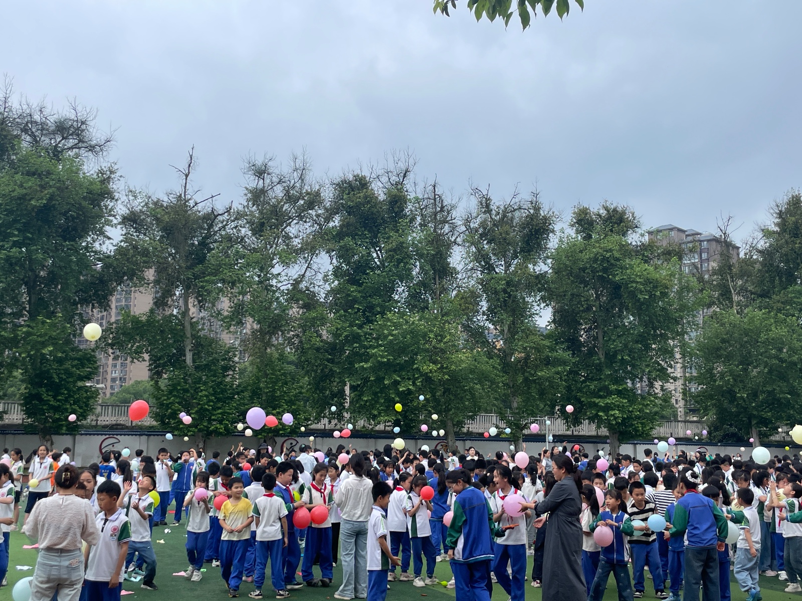 渠阳镇芙蓉学校：心悦你我  点亮未来
