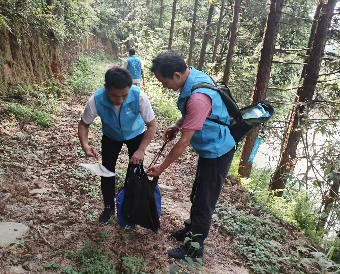 【新时代文明实践】靖州：“水利人”巡护水源地 守护群众“大水缸”安全