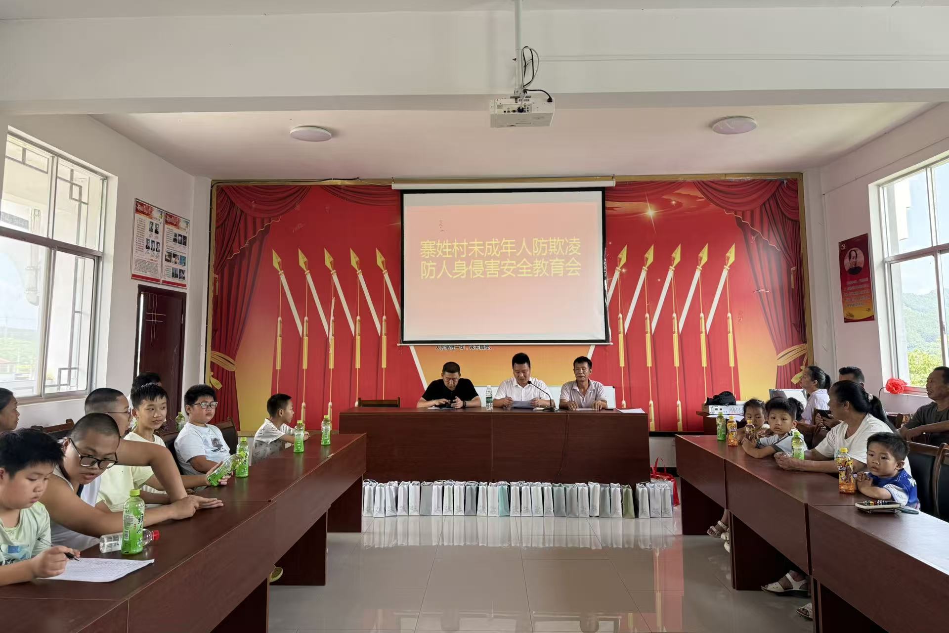 甘棠镇：趣味安全课堂进乡村 守护青少年平安过暑假