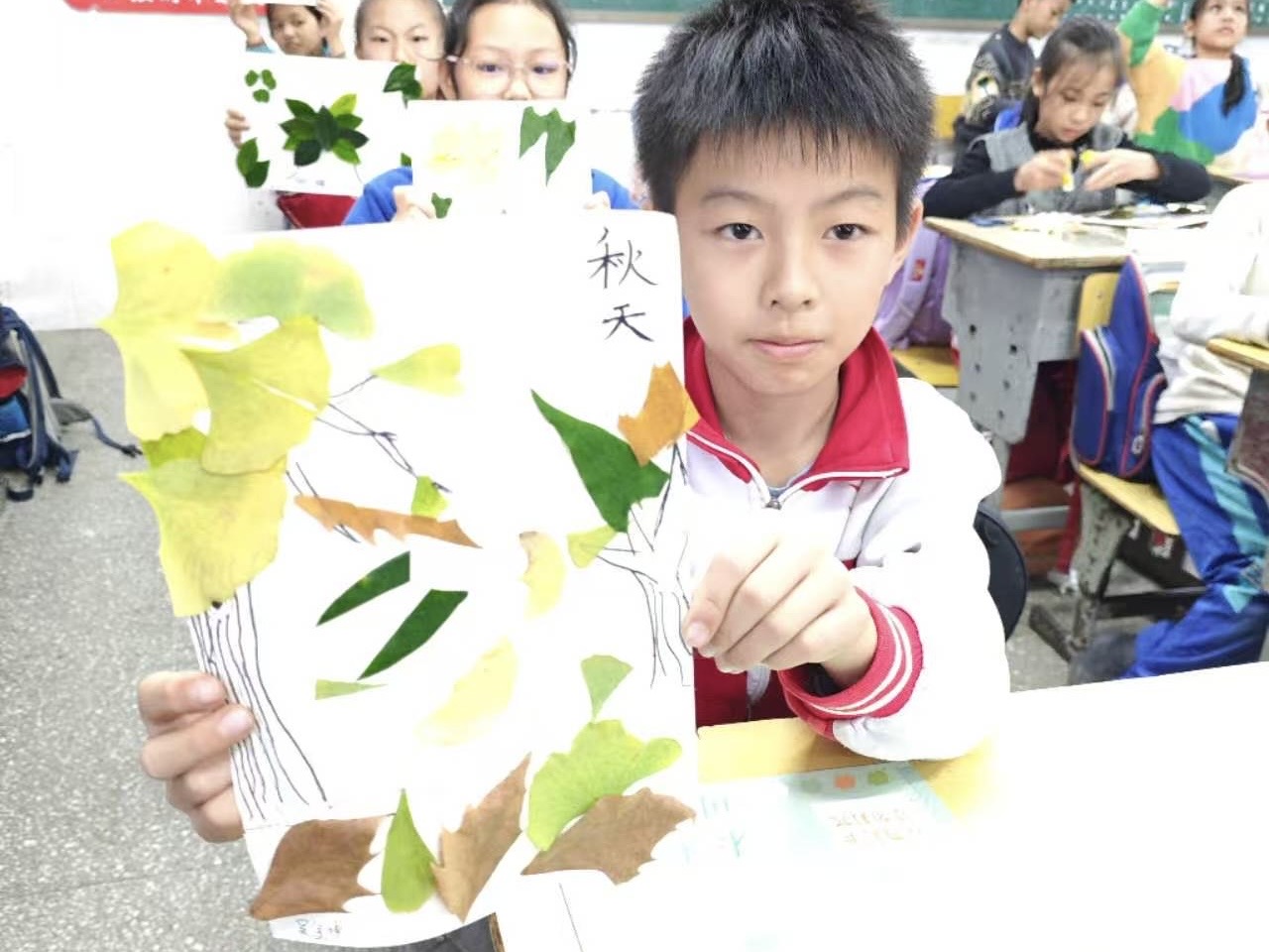 鹤山小学：巧手拾秋 美育润心